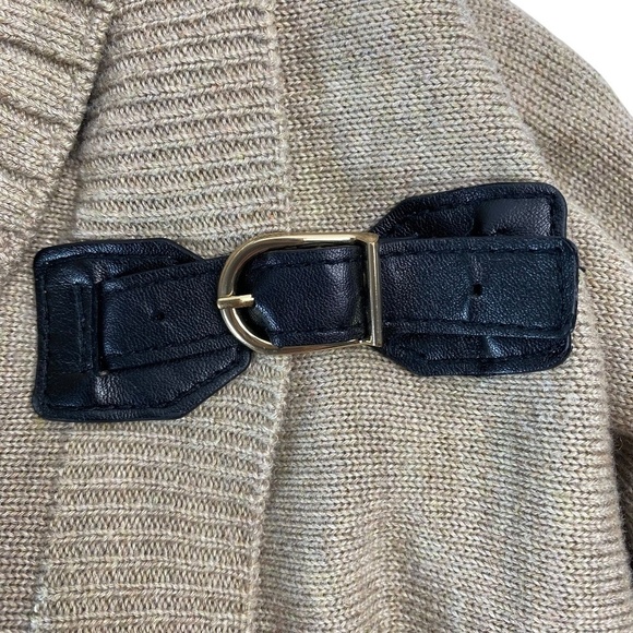 Calvin Klein Turtleneck Dolman Sleeve Sweater poncho in Beige Size S/M - Picture 4 of 6